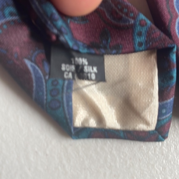 Eaton’s silk Paisley pattern tie - Picture 7 of 8